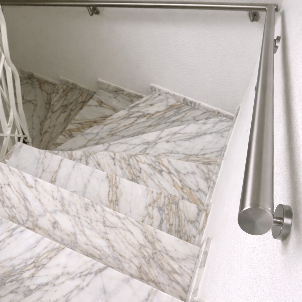 Edelstahl Handlauf für Innen- und Außentreppen